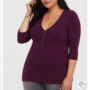 Torrid Foxy V-neck Zip Front Tee Size 0 NWT